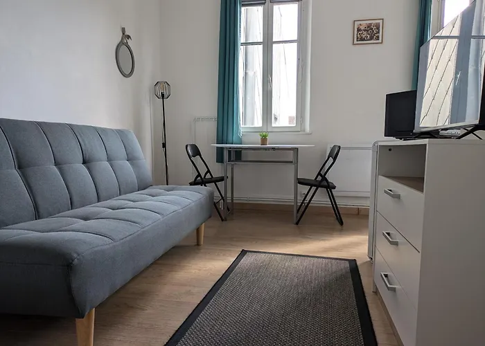 L\'Opale, Studette 2
